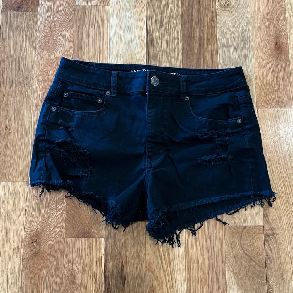 AE Black distressed high rise festival shorts size 12